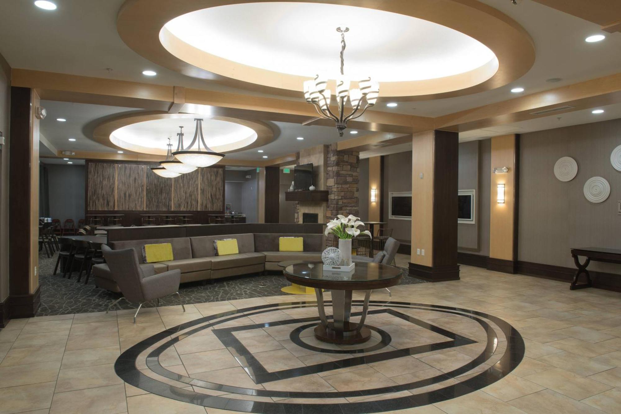 Hotel Springhill By Marriott 3*